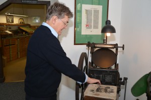 Jürgen Müller am Boston-Tiegel. Foto: Ulrich Horb