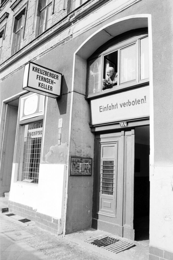 Toreinfahrt: Skalitzer Straße, achtziger Jahre. Foto: Ulrich Horb
